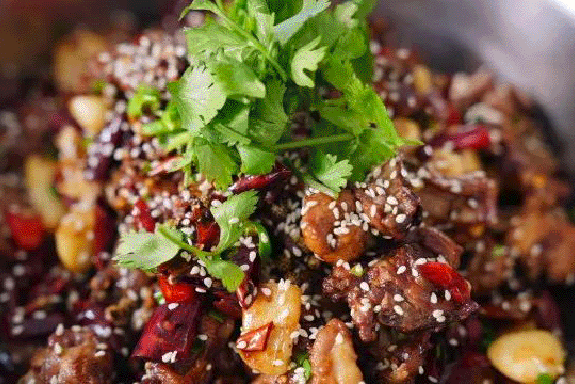 美食面前，沒有一只鴨是 “無辜”的，無鴨不夏天，金宮小廚房上新香辣鴨
